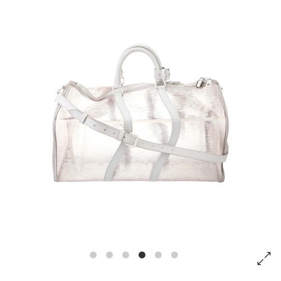 Louis Vuitton
PVC Epi Plage Wavy Keepall Bandouliére Shoulder Bag - Picture 5 of 13